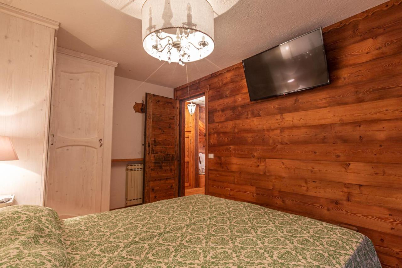 L'Atelier Du Temps - Le Petit Refuge Appartement Cogne Exterior photo