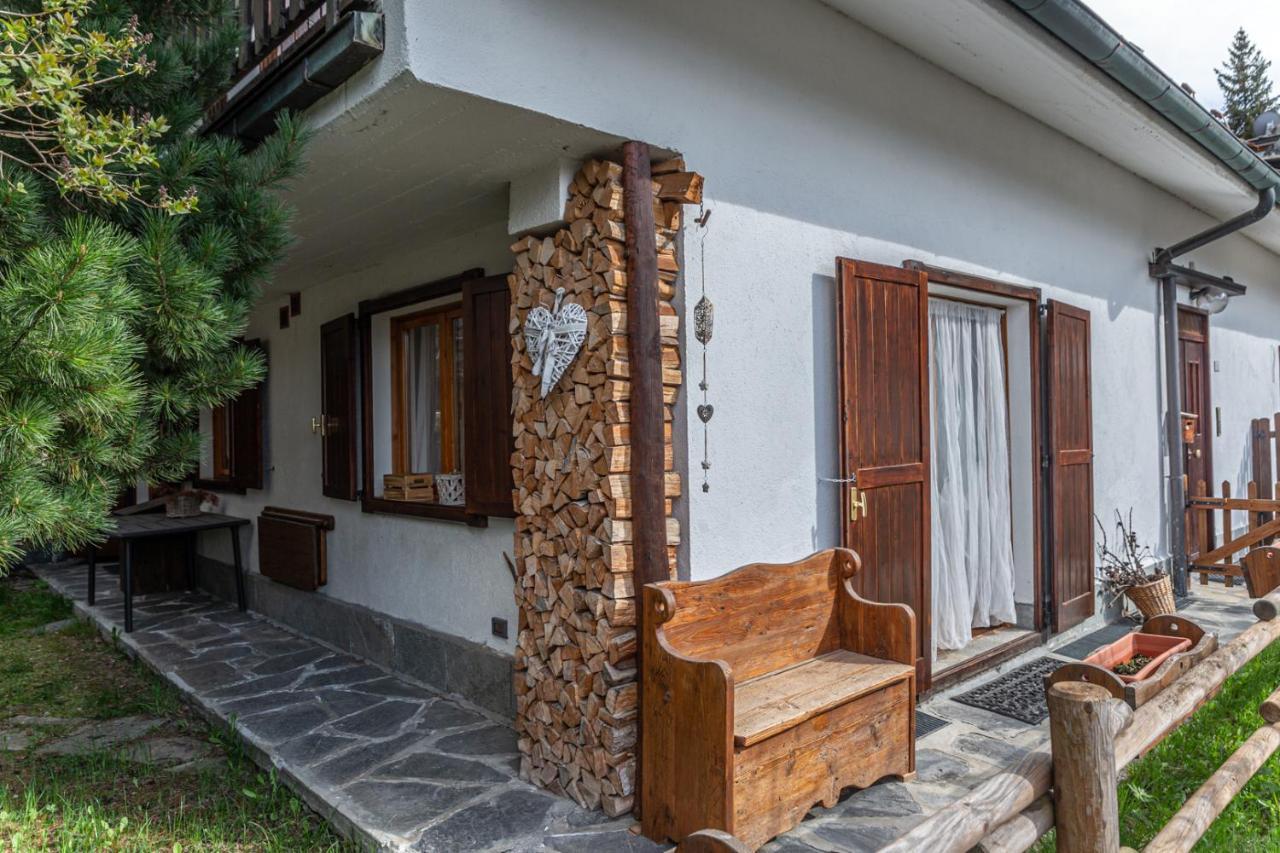 L'Atelier Du Temps - Le Petit Refuge Appartement Cogne Exterior photo