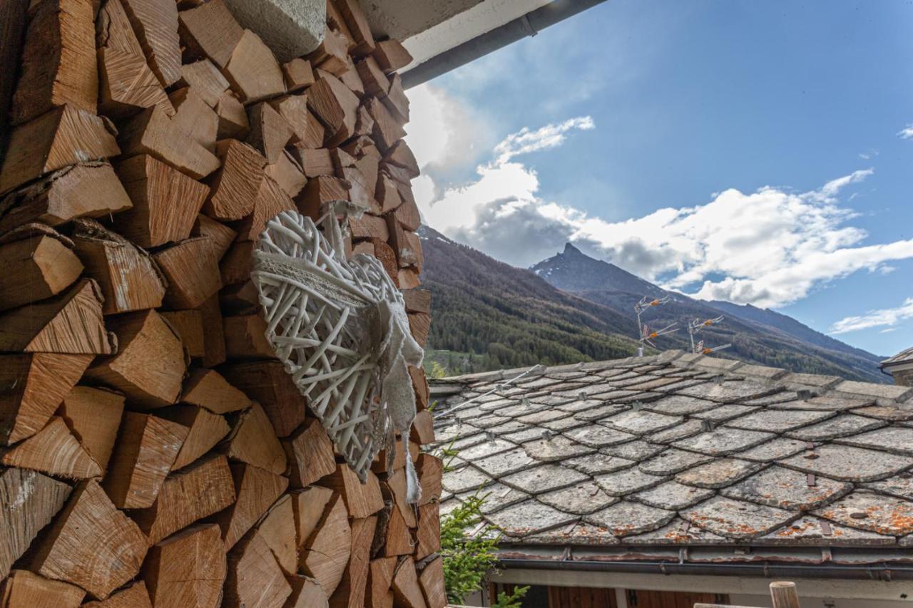 L'Atelier Du Temps - Le Petit Refuge Appartement Cogne Exterior photo